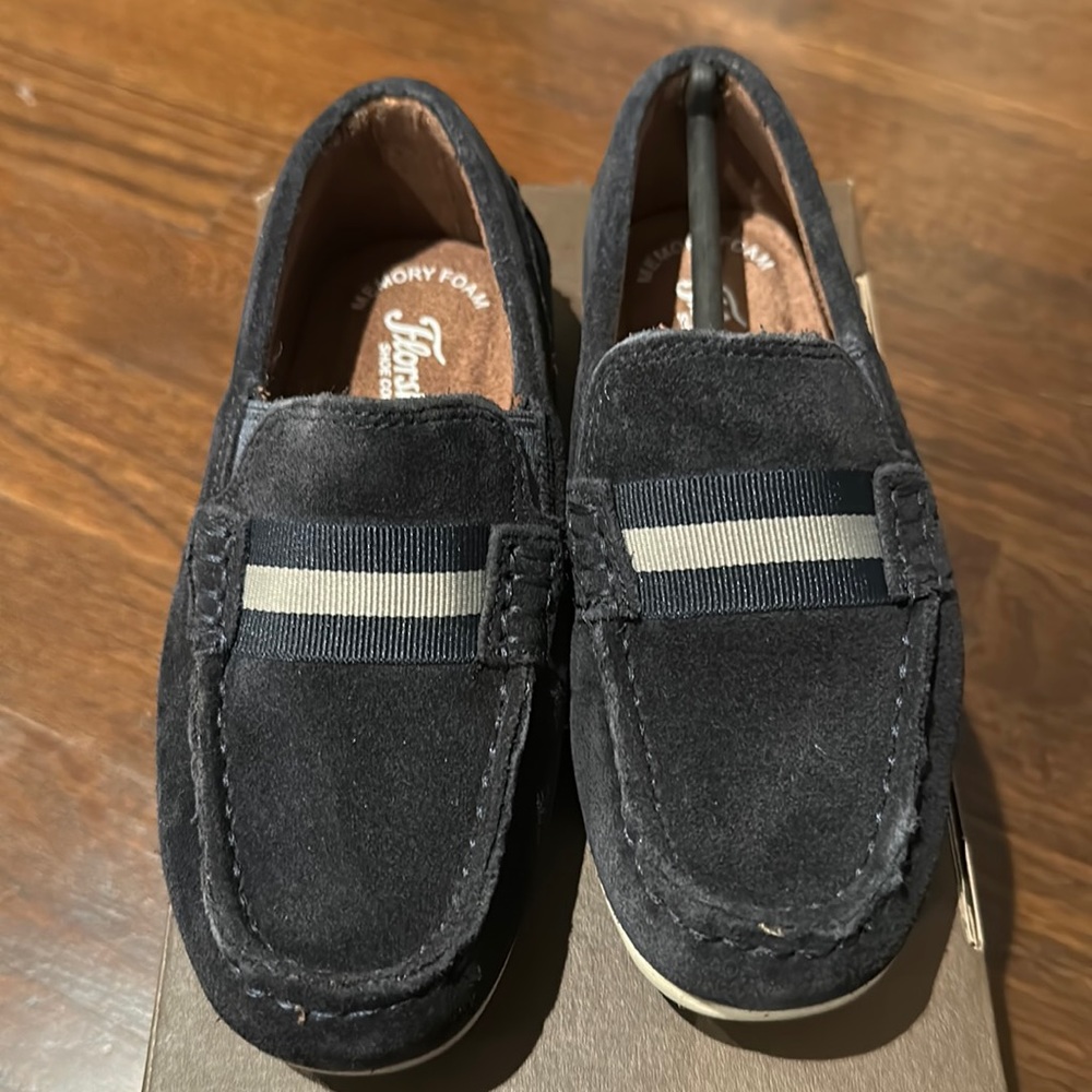 Navy Suede loafer